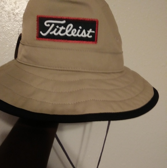 Hat - Picture 2 of 4